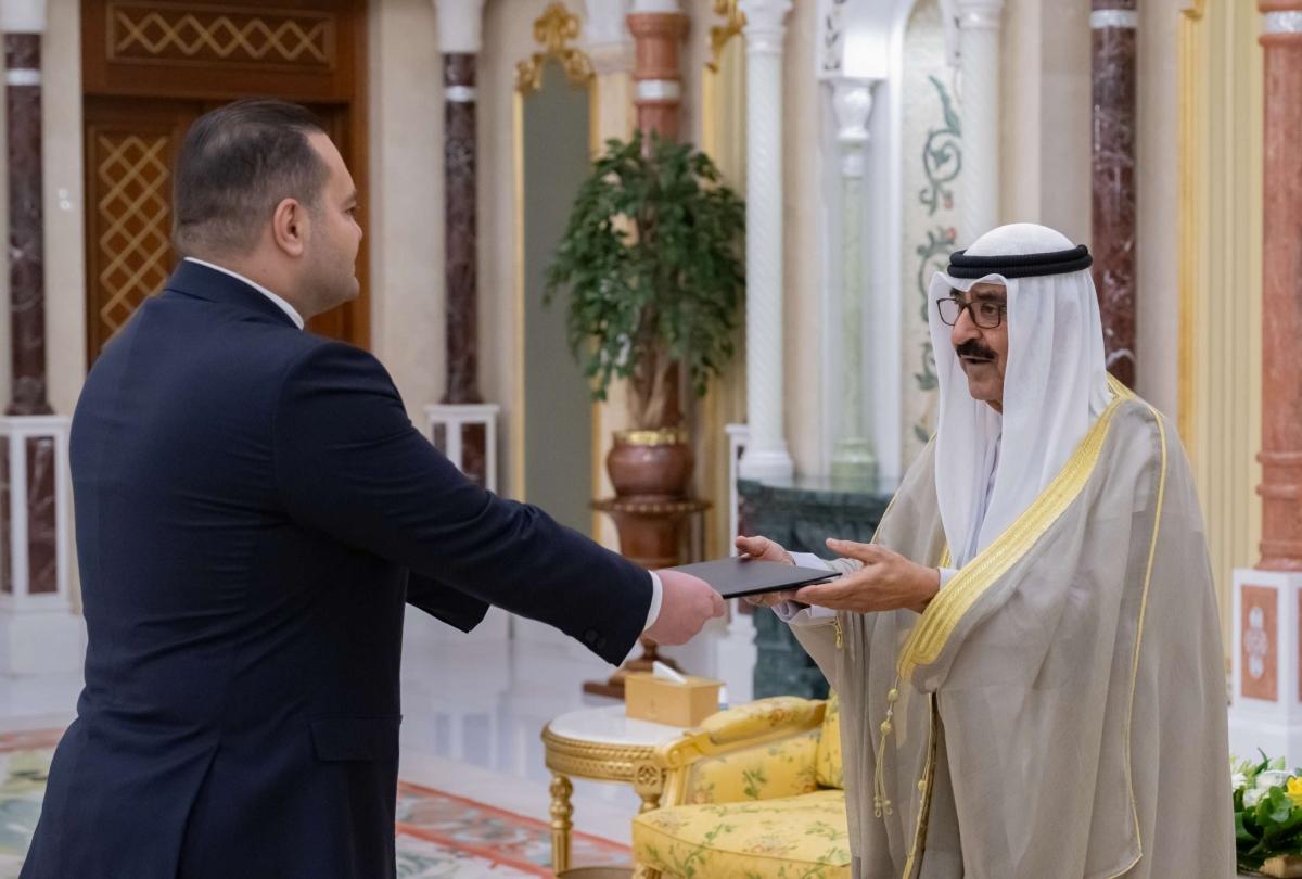 سمو الأمير يتسلم أوراق اعتماد عدد من السفراء لدى البلاد